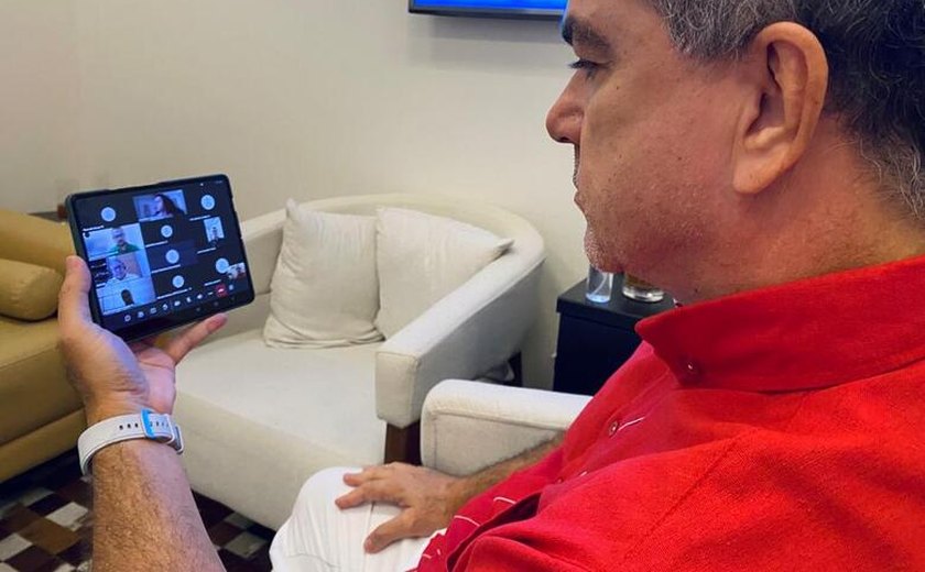 Deputado Ronaldo Medeiros discute projeto que levará água para comunidades rurais não atendidas por concessões públicas