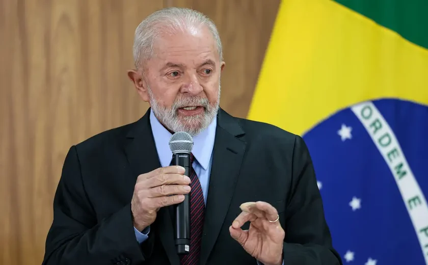 Em meio à crise no Rio Grande do Sul Lula recebeu ex-presidente da Argentina no Planalto