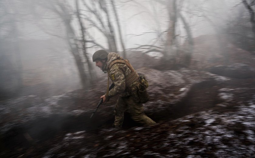 Ex-soldado ucraniano insta a camaradas que 'não se fantasiem de Rambo' e se rendam às tropas russas