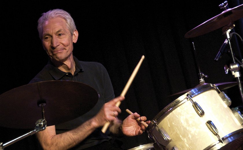 Charlie Watts e a fragilidade que o rock and roll aboliu