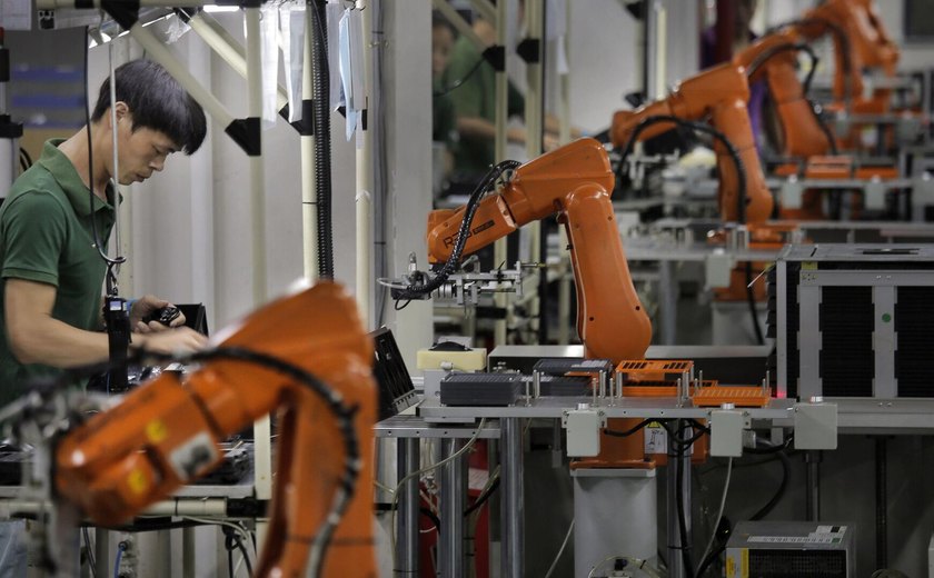Guerra moderna pode ser remodelada por avanço de robôs inteligentes nas linhas de montagem