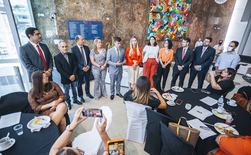 No Dia do Jornalista, OAB promove ato em defesa da liberdade de expressão
