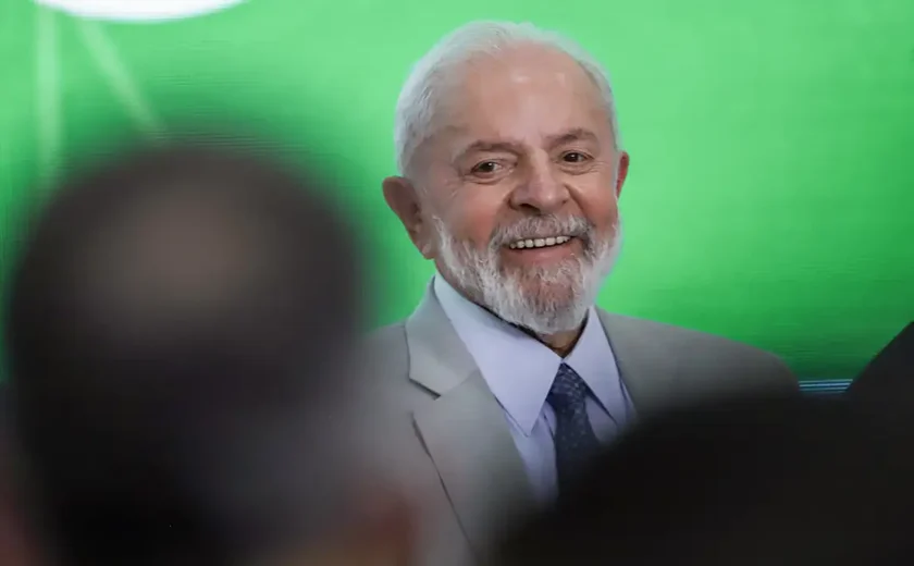 Lula diz que tendência do governo é vetar taxação de importados até US$ 50