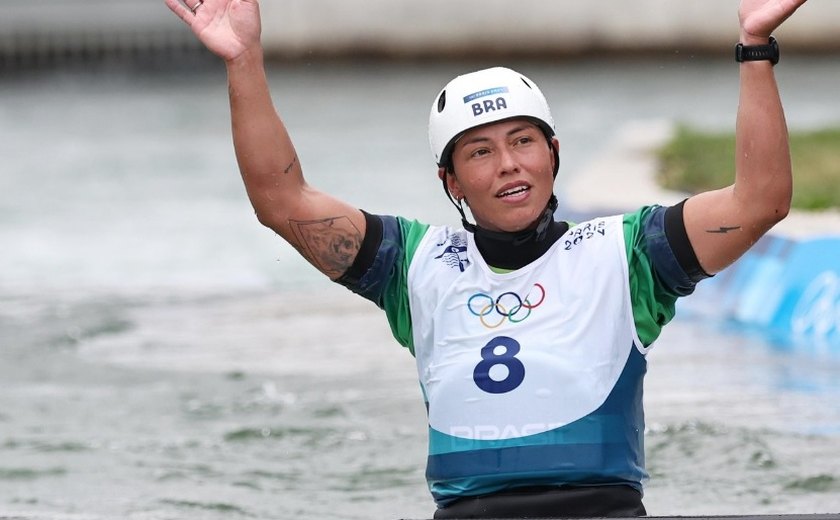 Ana Sátila termina em 5º no C1 da canoagem slalom; com tempo das eliminatórias, teria sido bronze