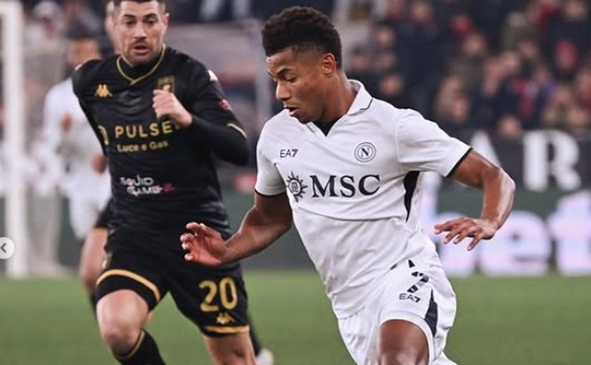 David Neres marca, ajuda o Napoli a vencer a Fiorentina e chegar à liderança do Italiano