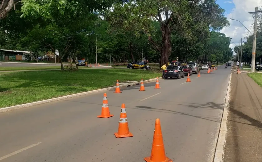 Cones de trânsito derretem em cidade do RS durante onda de calor