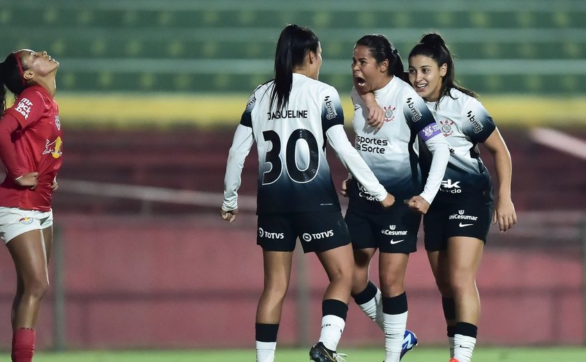 Brasileiro Feminino: Corinthians derrota Bragantino e chega à semi