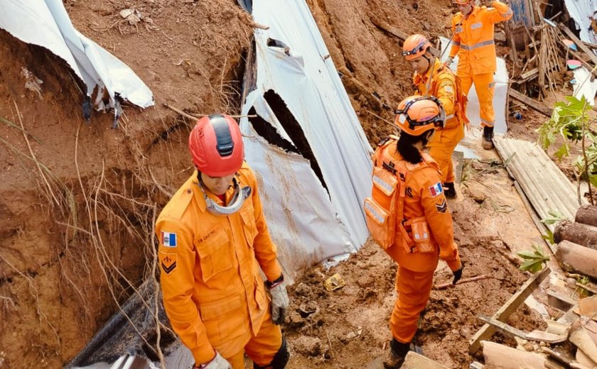 Corpo de Bombeiros atua em diversas ocorrências durante fortes chuvas em Maceió e região metropolitana