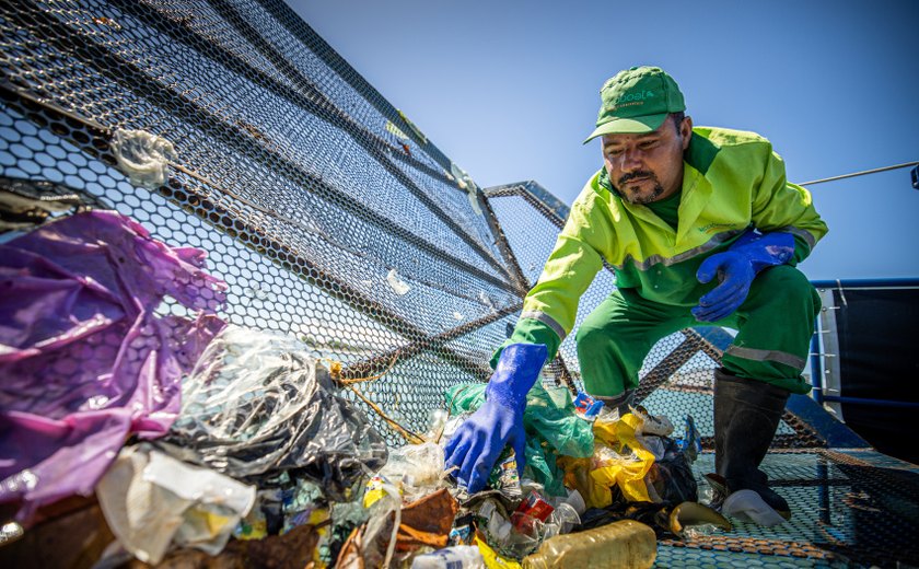 Ecoboats retiraram mais de 120 toneladas de entulhos da lagoa e das praias da capital