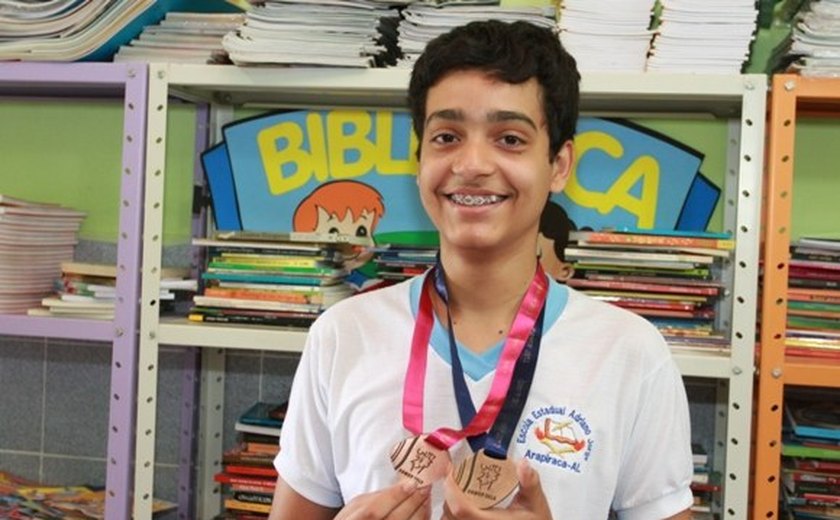 Aluno de Arapiraca é medalha de prata em Olimpíada de Matemática