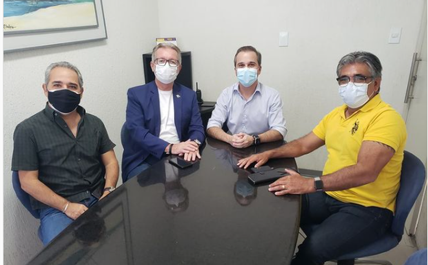 Dirigentes do Creci/AL se reúnem com 1º Cartório para solucionar demandas dos corretores