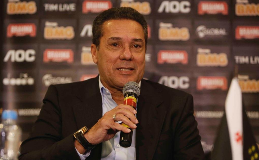 Luxemburgo se reúne com a diretoria do Palmeiras neste domingo
