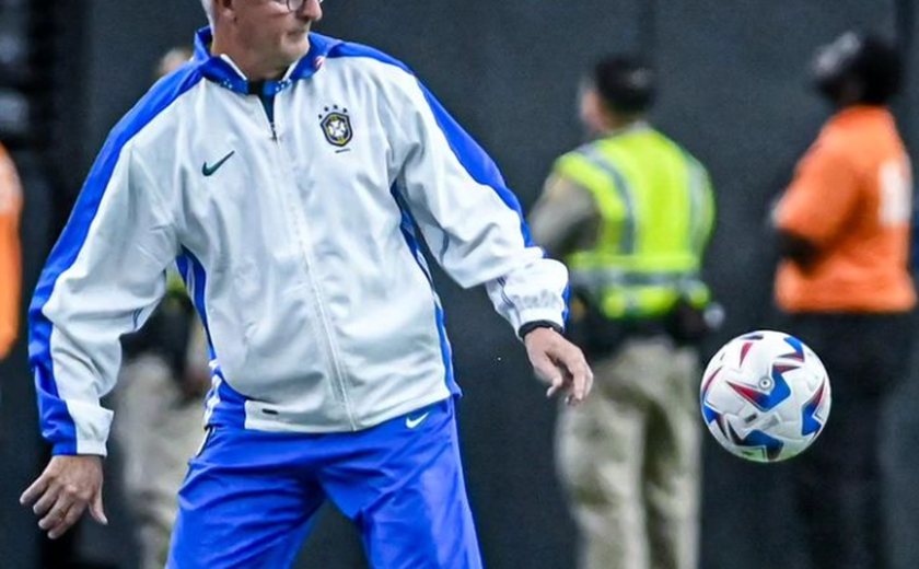 Dorival Junior se emociona e vai às lágrimas ao comentar a morte do tio Dudu, ídolo do Palmeiras