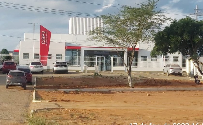 Policiais do 10º Batalhão detém filho suspeito de ameaçar a mãe com facão em Palmeira