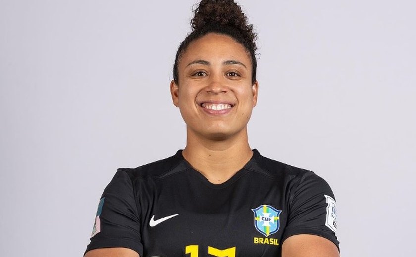 Letícia diz que seleção está bem preparada para enfrentar a França: 'Evoluímos bastante'