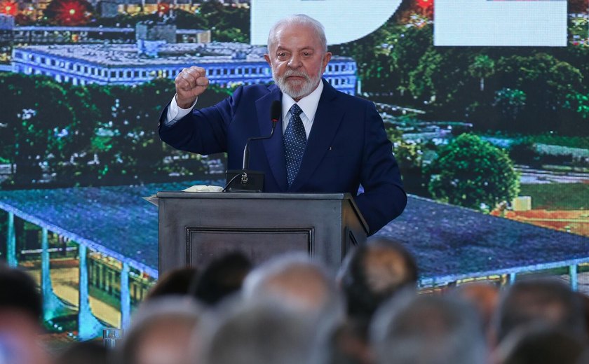 Com ausência de Lula, Sindicatos realizam ato de 1º de maio em SP pautado no fim da escala 6x1