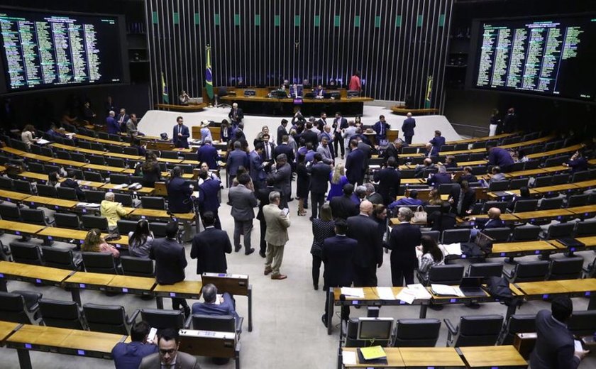 Câmara aprova projeto que amplia número de deputados federais