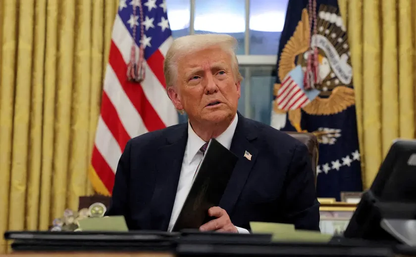 Suprema corte rejeita ordem de Trump para congelar US$ 2 bi em ajuda internacional