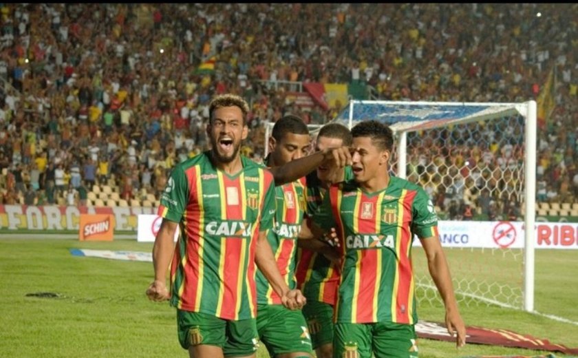Cumprindo tabela na Série B, Sampaio Corrêa e Cruzeiro empatam no Maranhão