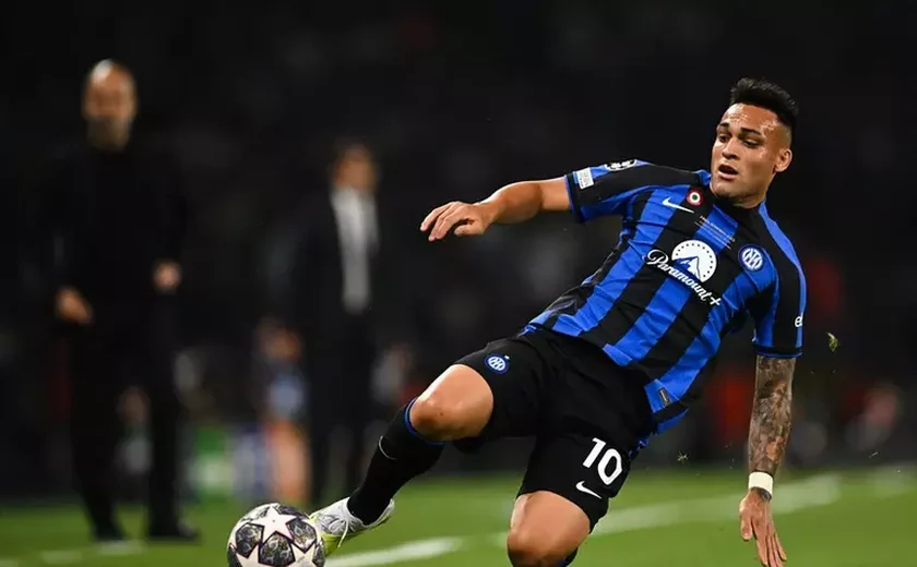 Lautaro Martínez comanda vitória da Inter; Fiorentina goleia e lidera o Italiano