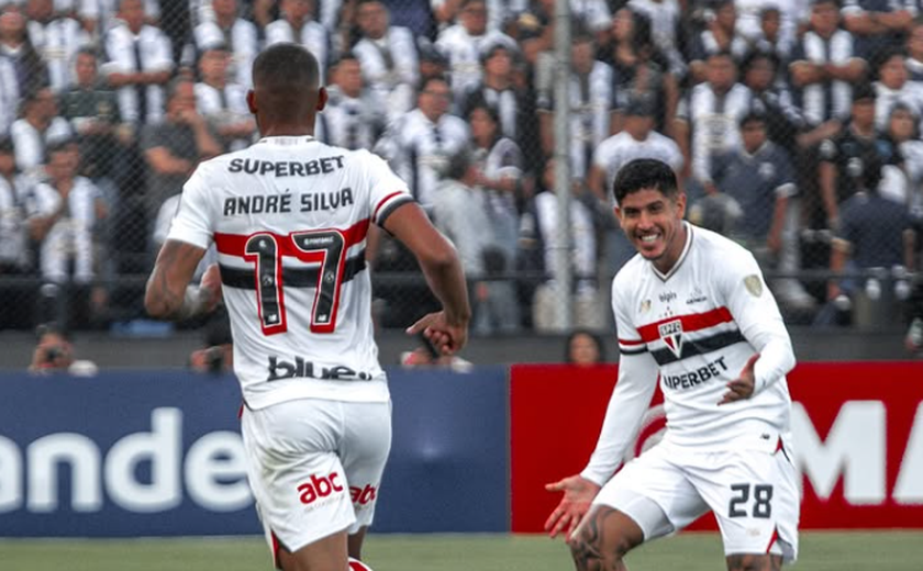 São Paulo reafirma força como visitante, bate Alianza Lima e fica perto de vaga na Libertadores