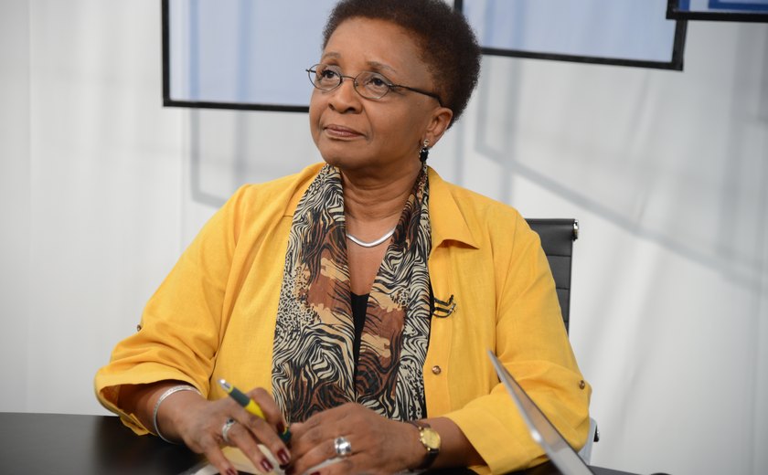 Viva Maria homenageia a ex-ministra Luiza Bairros