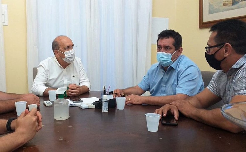 Severino Pessoa e prefeito Ronaldo Lopes e discutem investimentos para Penedo