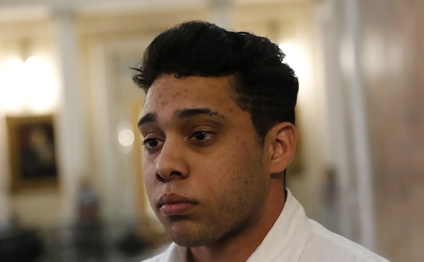 Acusado de estupro, ex-vereador Gabriel Monteiro deixa prisão após 2 anos e 4 meses