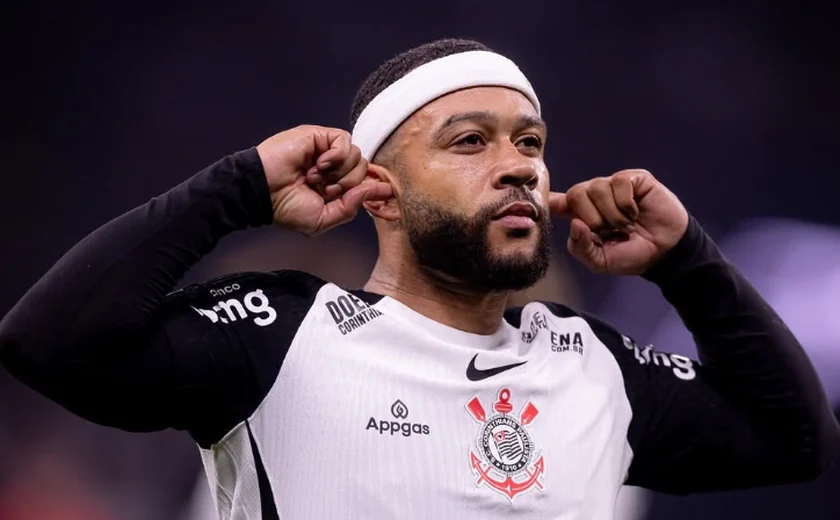 Presidente corintiano nega renegociar contrato de Depay, mas diz ser preciso 'cortar na carne'