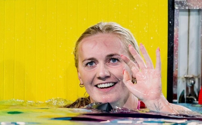 Nadadora australiana Ariarne Titmus bate recorde mundial dos 200m livre