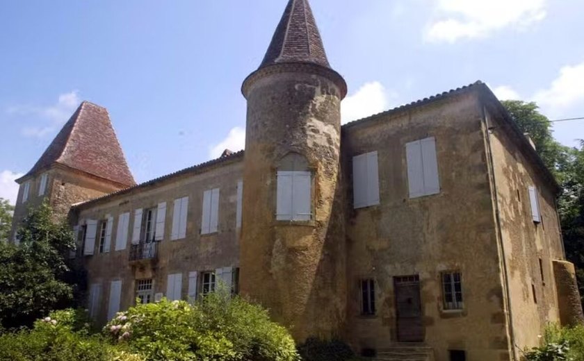 Castelo onde nasceu D'Artagnan é vendido na França