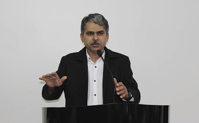 Vereador Edvaldo critica rejeição de denúncia contra prefeito de Delmiro Gouveia
