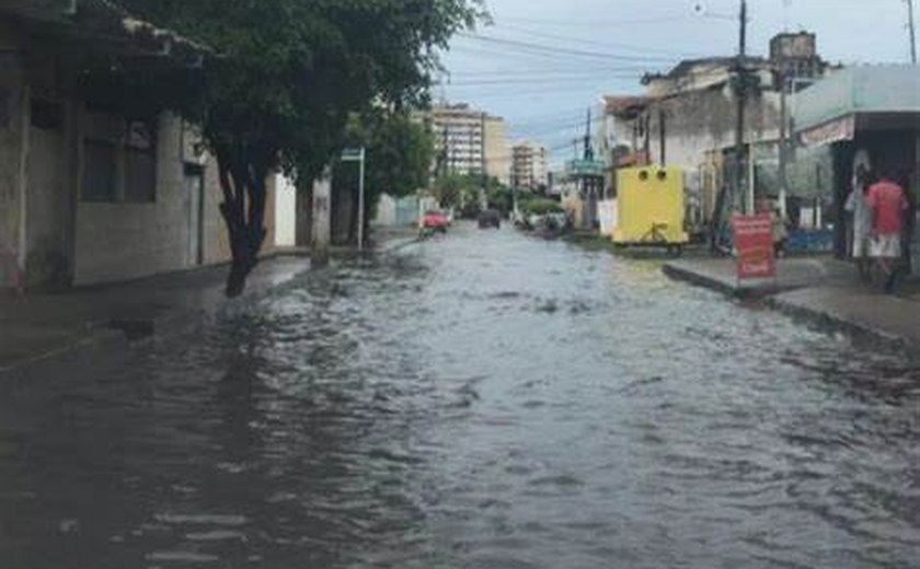 Semarh alerta para chuvas com riscos de alagamentos e deslizamentos em Alagoas