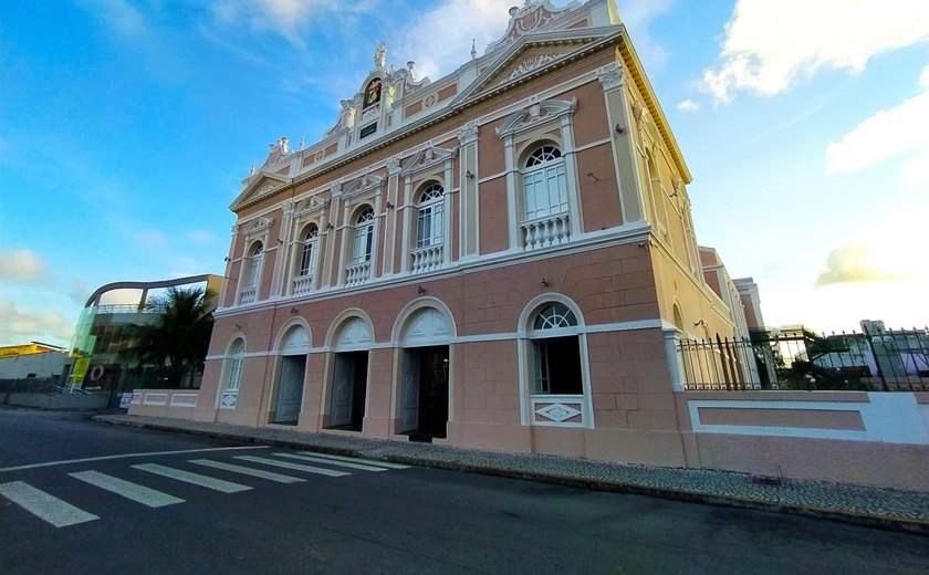 Teatros Deodoro, de Arena Sérgio Cardoso e Complexo Cultural Teatro Deodoro passam a funcionar com 75% da capacidade