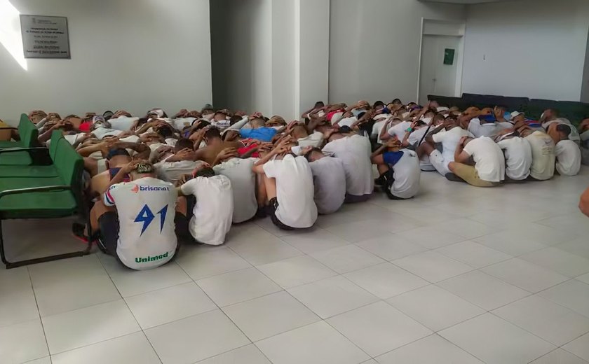 Briga entre torcidas de Fortaleza e Ceará marca chegada para clássico