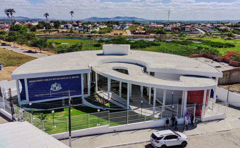 Restrições judiciais são impostas a homem por ameaças a diretora de escola em Palmeira