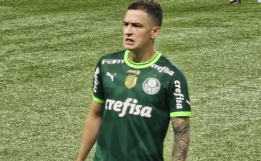Moreno prega atenção contra Bragantino; Luis Guilherme é homenageado em despedida do Palmeiras