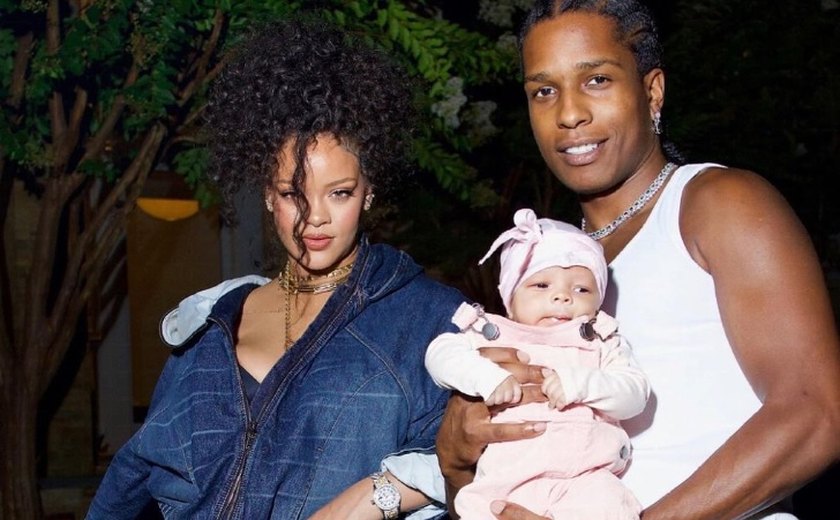 Por que Rihanna escolheu roupa rosa para mostrar pela 1ª vez o segundo filho