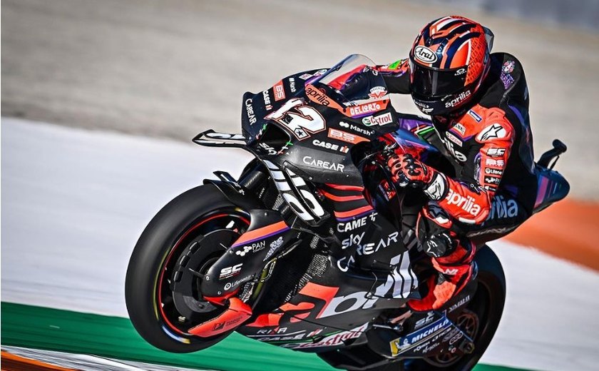 Viñales quebra recorde e faz primeira pole da Aprilia no ano na MotoGP; Bagnaia é 2º