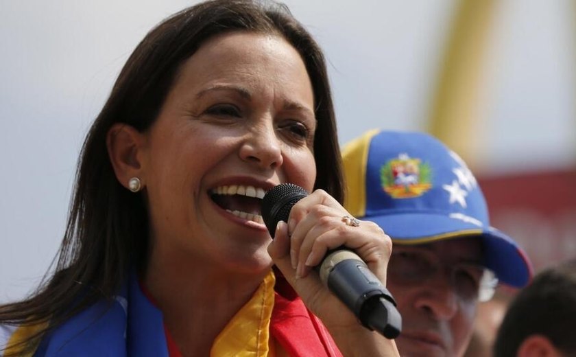 María Corina promete fazer chavismo 'ceder' em meio a novos protestos contra Maduro