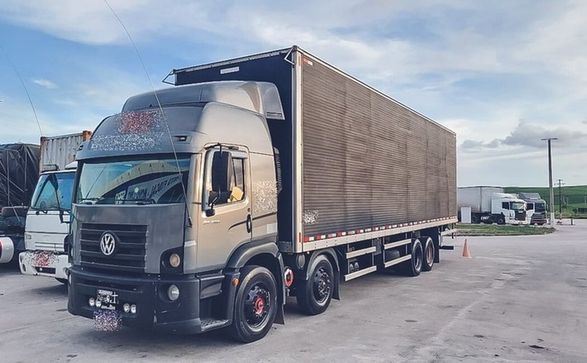 Sefaz flagra carreta transportando autopeças com documentações irregulares