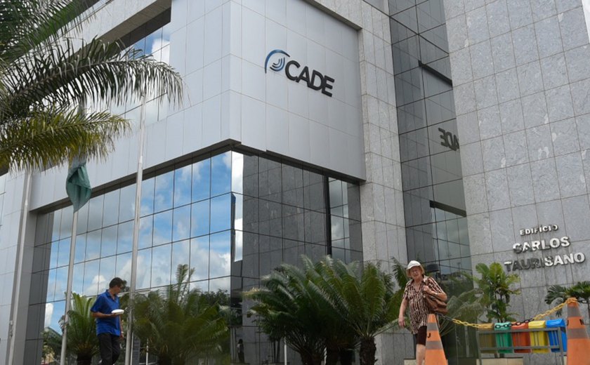 Cade aprova, com restrições, venda de fatia da Petrobras na GNL à White Martins