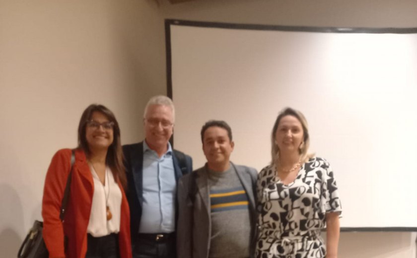 Rodrigo Buarque participa de reunião da Diretoria Executiva do Conasems