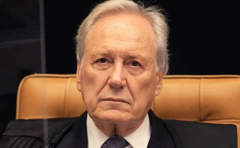 Lewandowski devolve comando do PROS a dirigente que se aliou a Lula