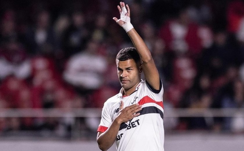Alisson passa por cirurgia no São Paulo e agradece mensagens de carinho: 'Voltarei mais forte'