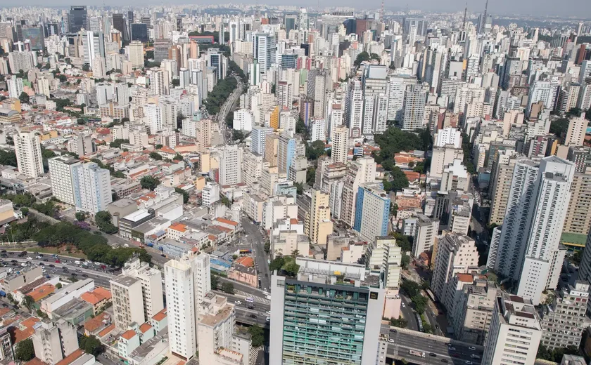 Sua cidade tem muitos prédios? Mapa interativo do GLOBO mostra os municípios mais verticais do país