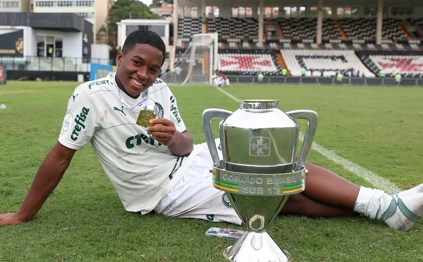 Endrick faz 16 anos e assinará 1º contrato profissional; veja planos do Palmeiras