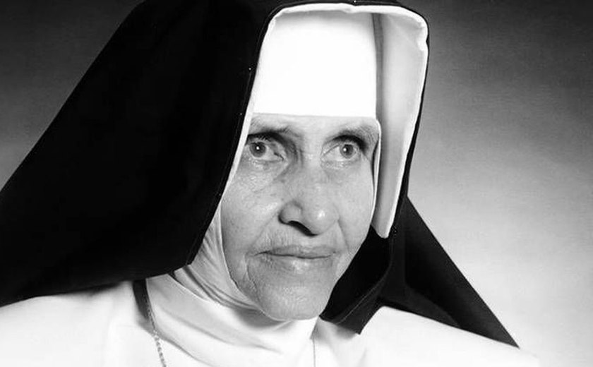 Conheça os milagres que levaram à canonização da Irmã Dulce