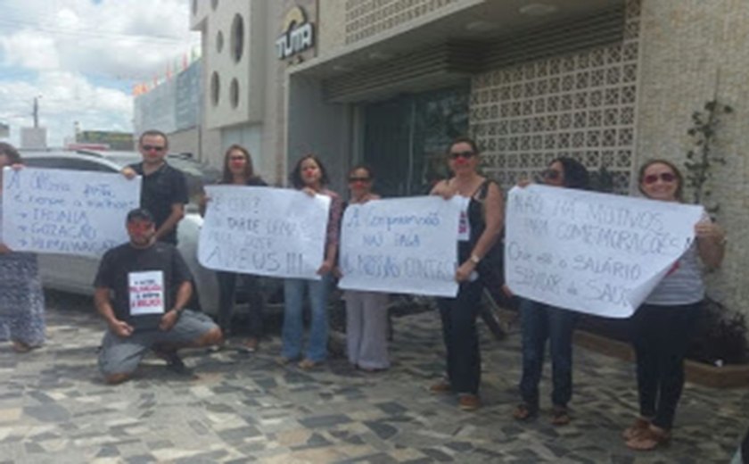 Confraternização da Saúde em Arapiraca é marcada por protestos