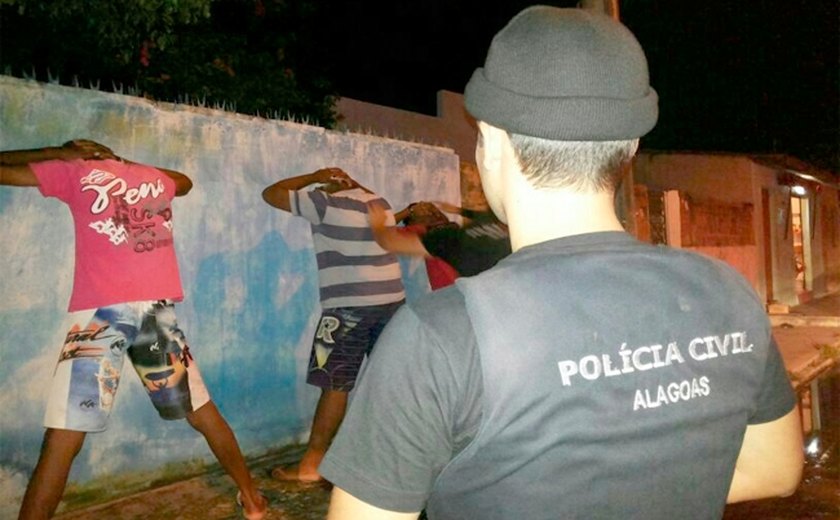 Justiça suspende investigação sobre sócio de Flávio Bolsonaro